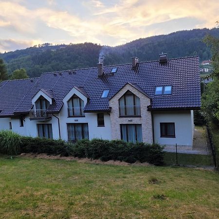 Apartamenty Pod Skrzycznem 슈차이르크 외부 사진