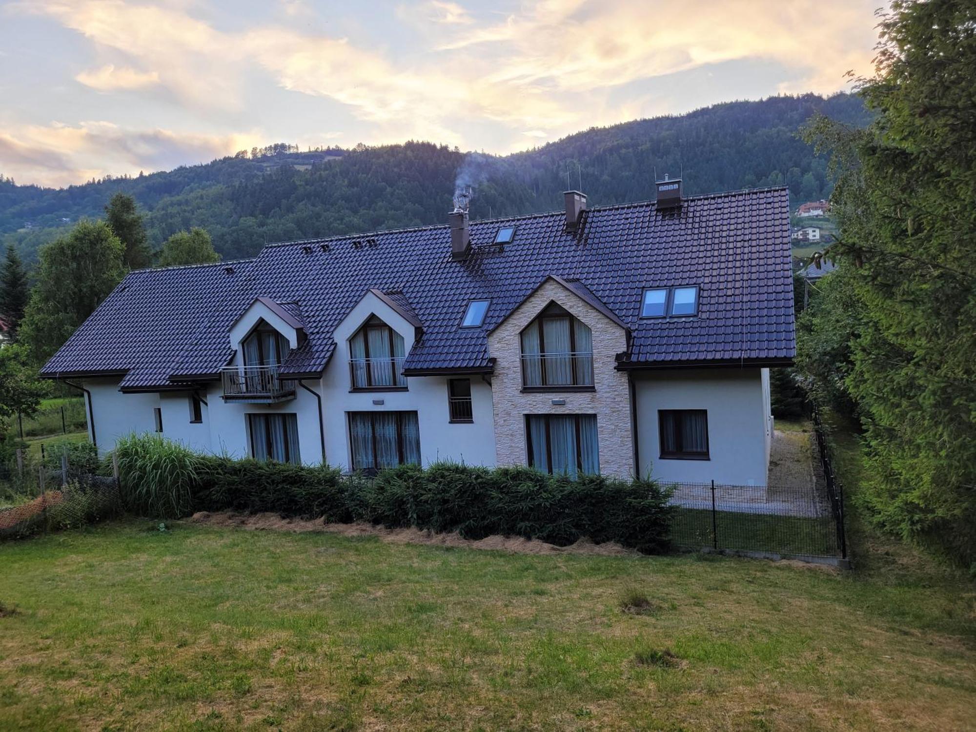 Apartamenty Pod Skrzycznem 슈차이르크 외부 사진