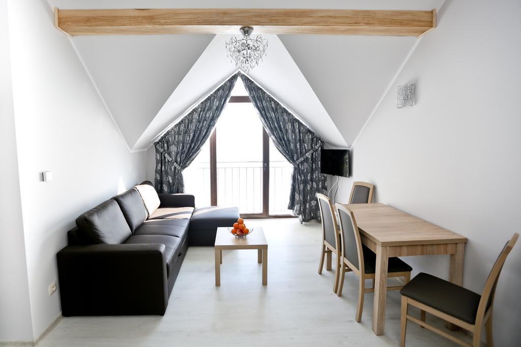 Apartamenty Pod Skrzycznem 슈차이르크 외부 사진